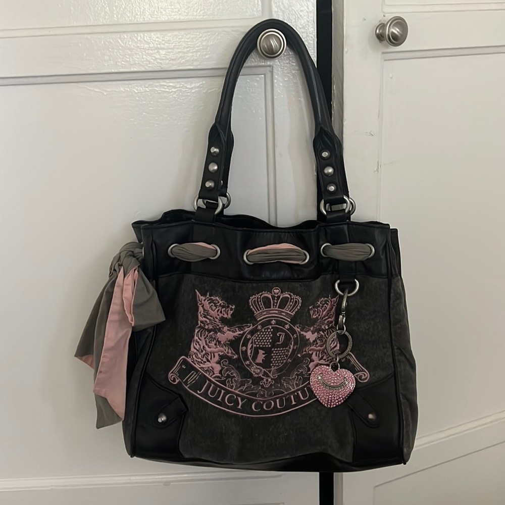 Juicy Couture Daydreamer Tote Bag Grey Pink Heart Rhinestone